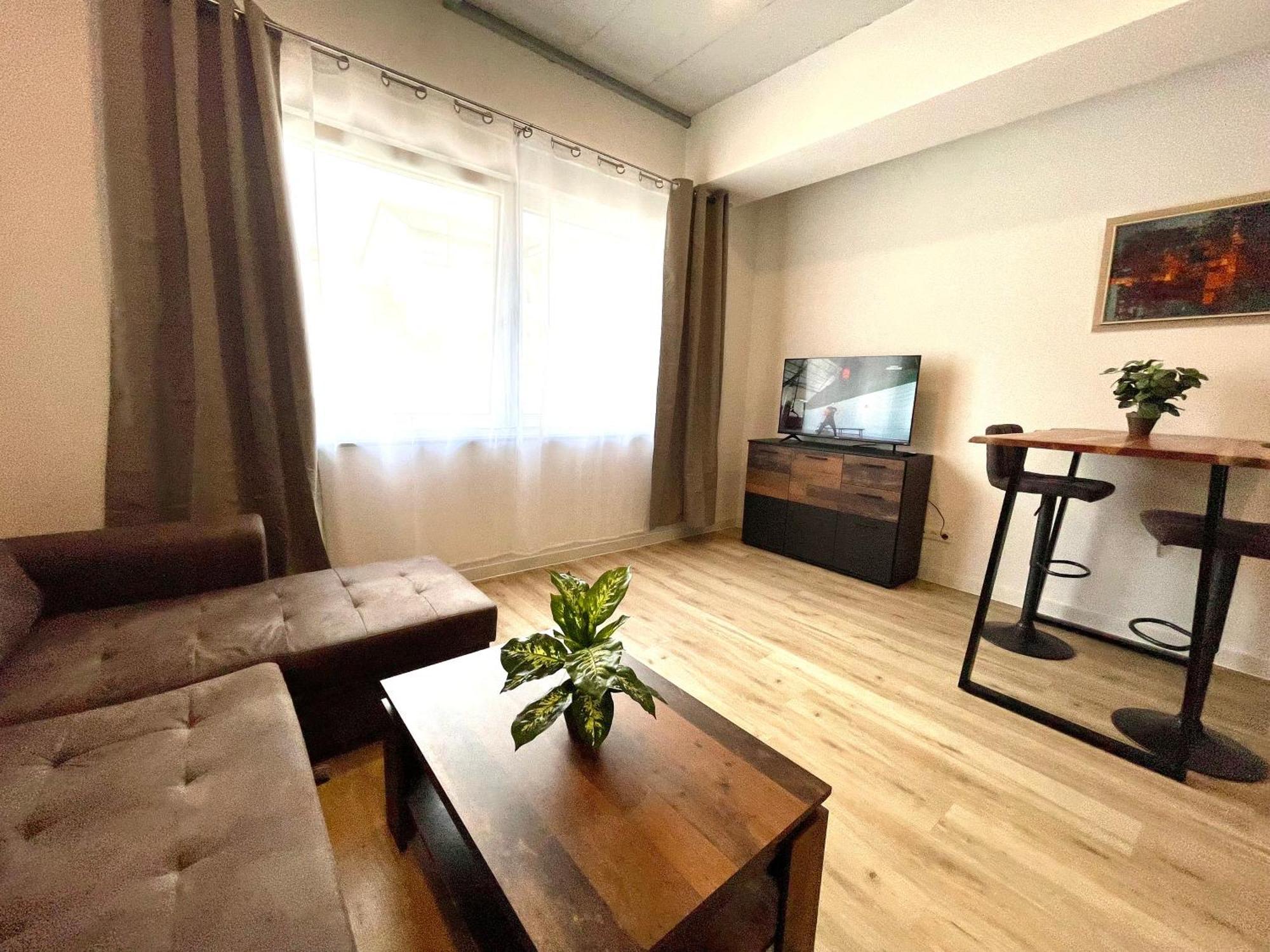 Wunderschoenes Apartment Am Schloessle Zentrum Пфорцхайм Экстерьер фото